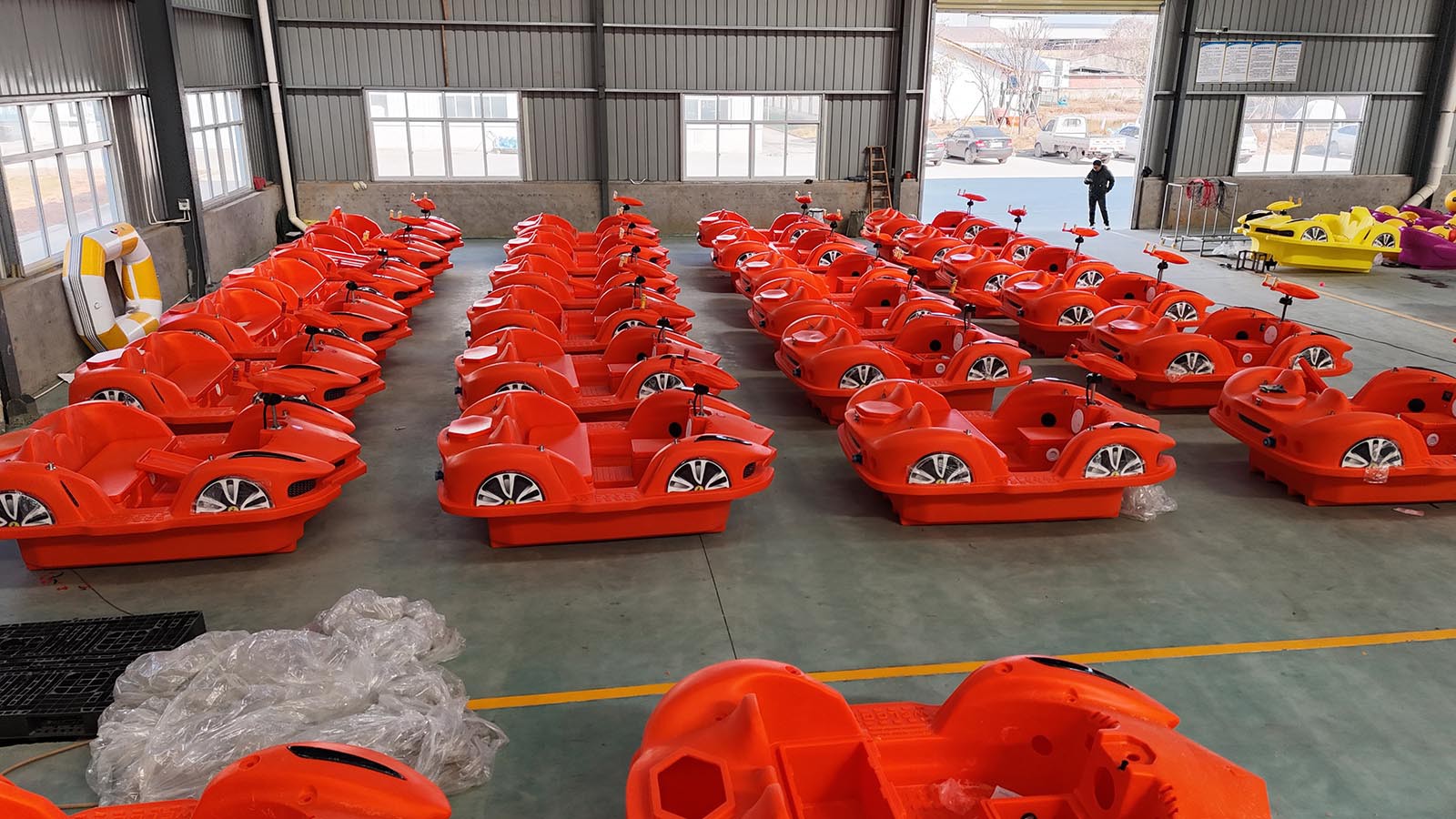 water bumper supercar boat water bumper supercar boat